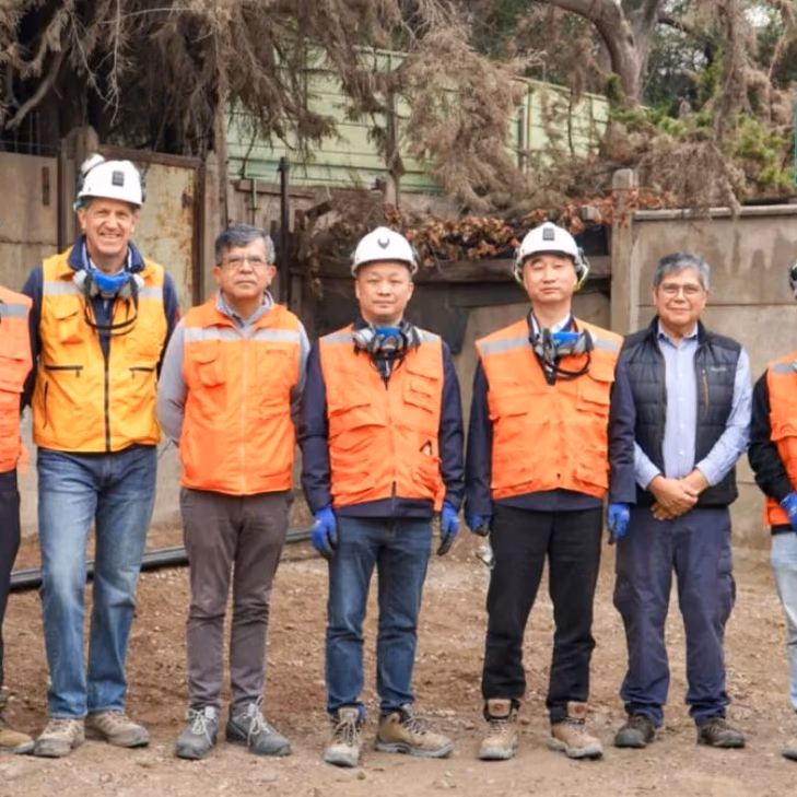 Delegación China Explora Oportunidades Comerciales en Grupo Minero Las Cenizas para Potenciar la Industria del Cobre