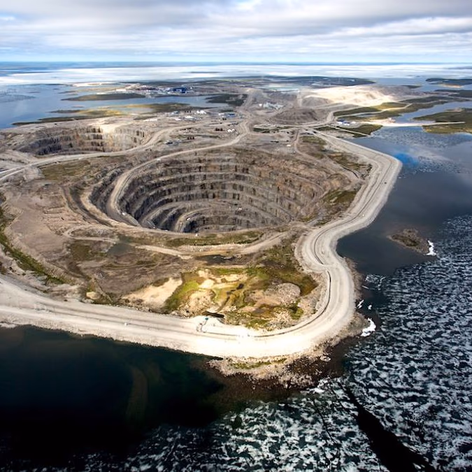 Diavik Diamond Mine de Rio Tinto Enfrenta Caso Criminal en Canadá Después de Incidente Laboral