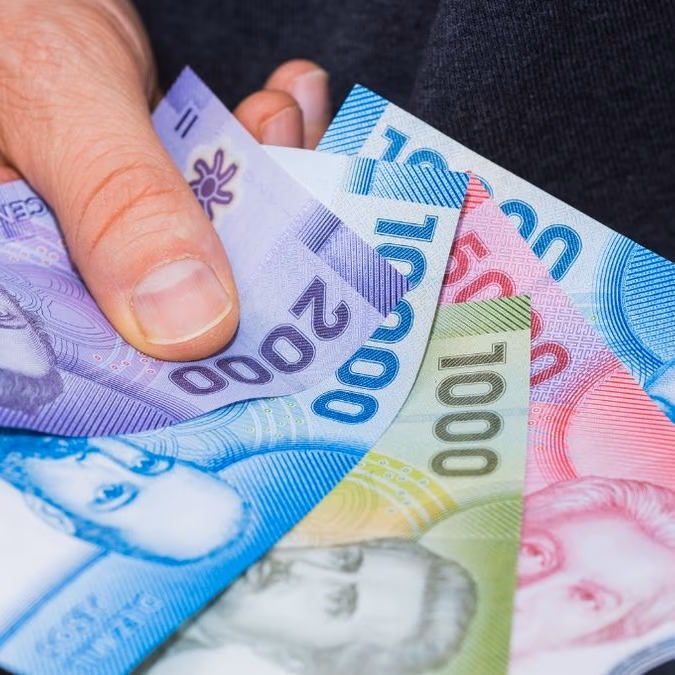 Salarios reales aumentan 4,1% en julio, mientras costos laborales suben 8,7%