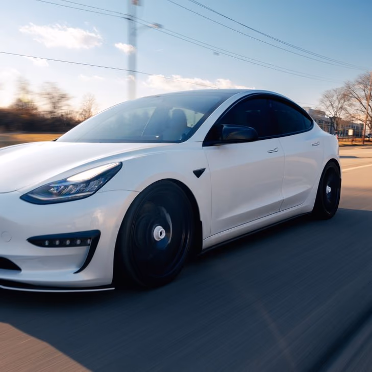 Disminuyen ventas de Tesla: ¿Se enfrenta la compañía a días oscuros en el mercado de vehículos eléctricos?
