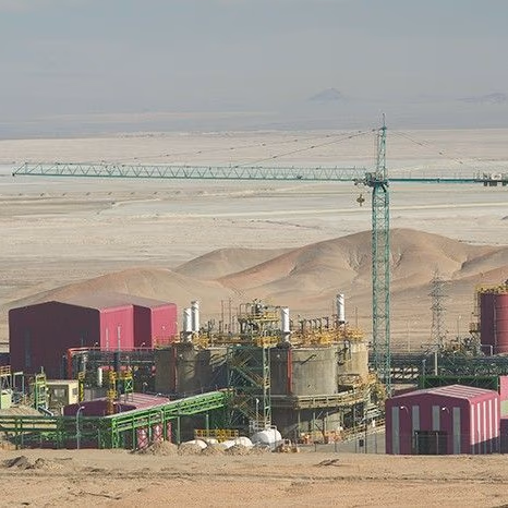 División Ministro Hales firmó acuerdo con Ecometales para tratar minerales