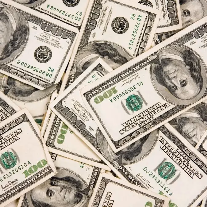 Dólar inicia 2026 bajo los $900 impulsado por cobre y economía chilena
