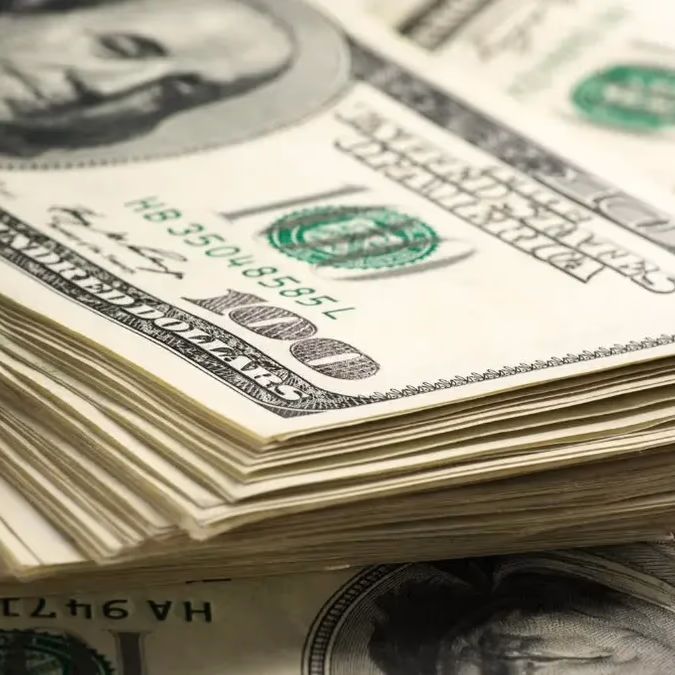 Dólar vuelve a la zona de $870: el cobre cayó -1,54% y dejó un dato que presionó al peso tras las minutas de la Fed