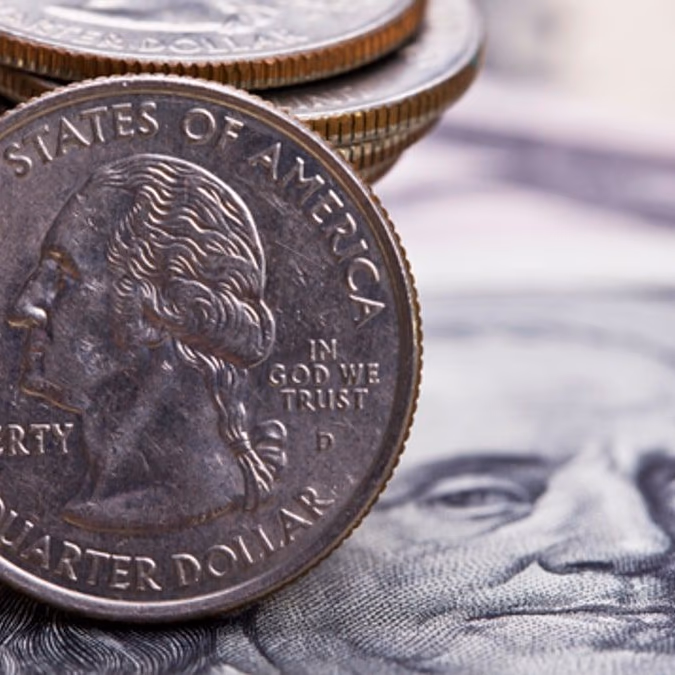 El dólar se incrementa levemente en Chile impulsado por tensiones internacionales y expectativas sobre tasas en EE.UU.