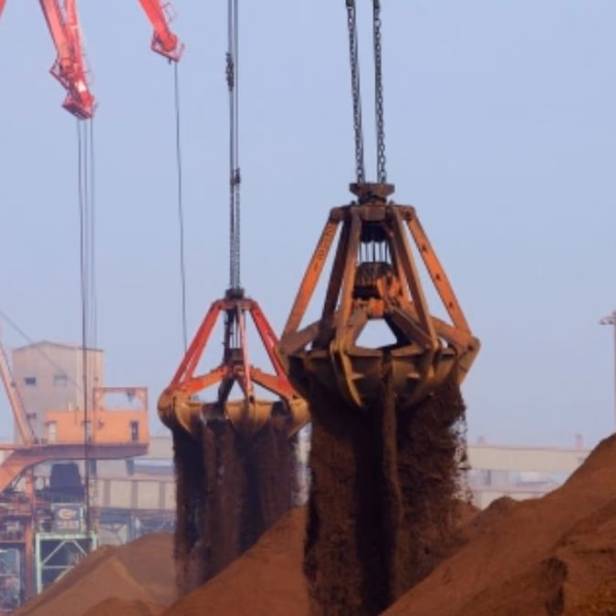 El Precio del Mineral de Hierro Registra su Segunda Ganancia Semanal Impulsado por Estímulos en China