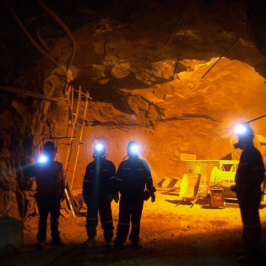 Elemental Royalties observa extensiones de alto grado en la producción de la mina Amancaya, construcción de Karlawinda en camino
