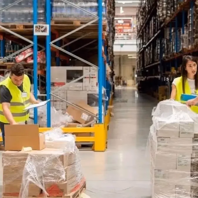 Empresas buscan trabajadores para el Cyber Monday: Conoce las vacantes y los sueldos que ofrecen