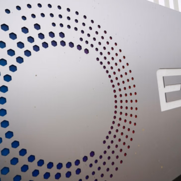 Enap anuncia inversiones por US$3.788 millones y reporta utilidades de US$400 millones en 2024, proyectando un futuro energético sostenible