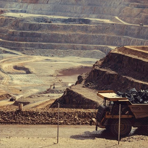 Expectativas de la industria minera en Chile caen a nivel pesimista ante visión desfavorable del entorno social y político
