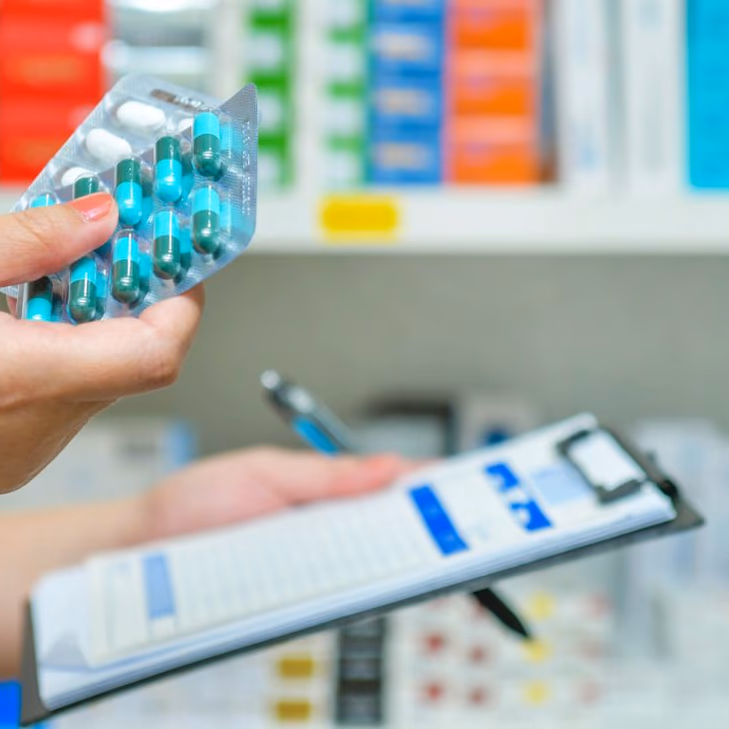 Farmacias Cruz Verde busca trabajadores: Conoce cuáles son las ofertas laborales disponibles y cómo postular