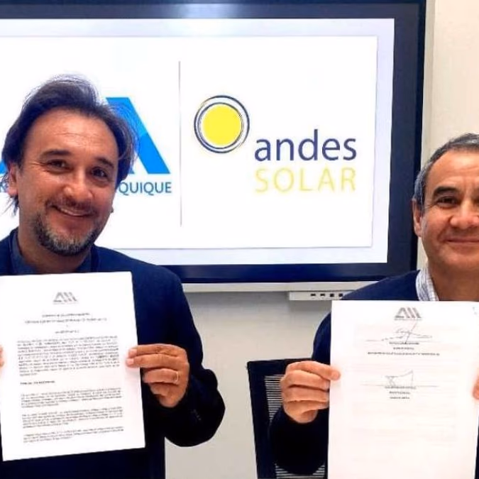 Firma de convenio impulsa desarrollo sostenible y energías renovables en Tarapacá.