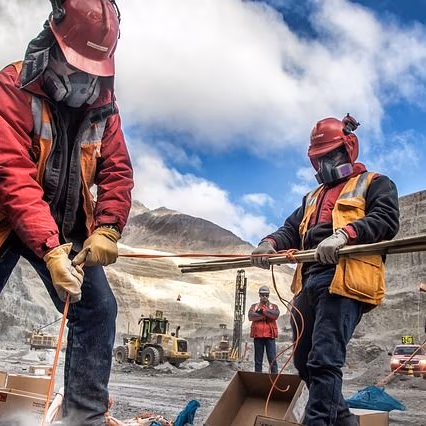 Firma local ReStudio anota millonaria inversión con miras al sector minero