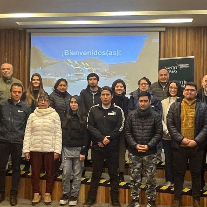 FLSmidth y Vetas de Talento inician capacitación gratuita para formar ayudantes de taller para la minería