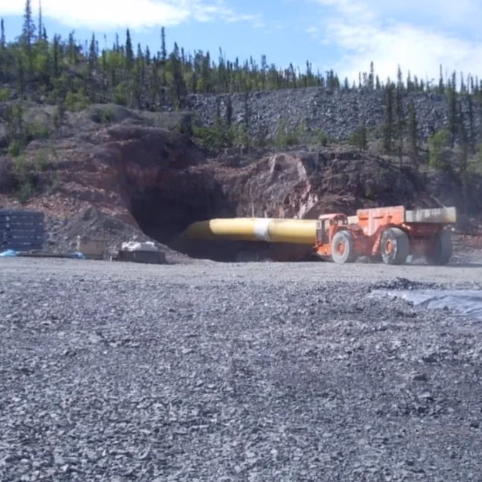 Fortune Minerals obtiene financiamiento para refinería clave en Alberta, Canadá