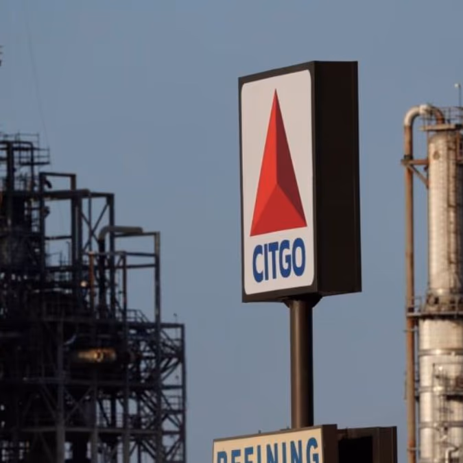 Funcionarios de EEUU se reúnen con opositores venezolanos para frenar subasta de Citgo