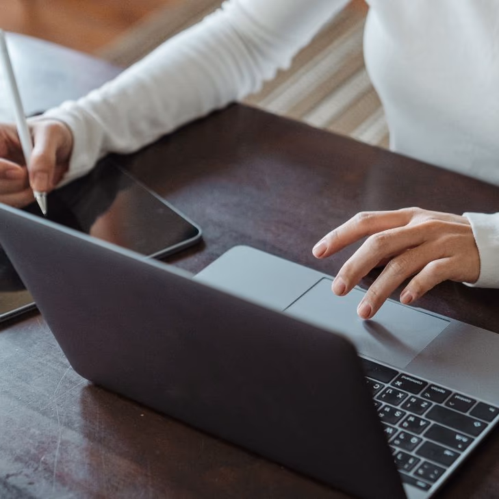 Generation Chile ofrece 80 cupos gratuitos de capacitación técnica en tecnología