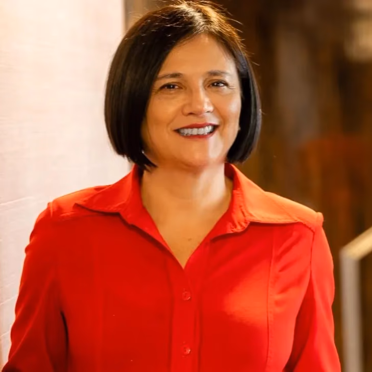 Gigante minera Barrick designa a exministra Loreto Silva como su directora independiente principal