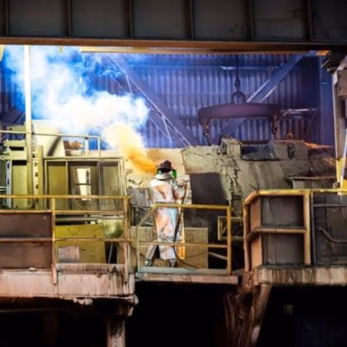 Gobierno entrega nueva estrategia de Fundiciones y Refinerías al Congreso Nacional