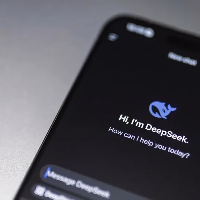 DeepSeek lanza una IA más barata y anuncia que reemplazará a su modelo Pro