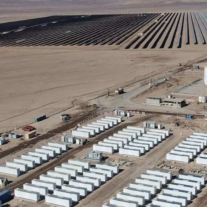 Chile construye 32 proyectos de baterías y podría cumplir en 2027 una meta prevista para 2050