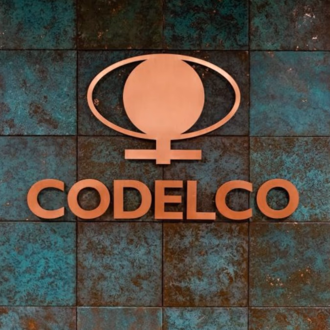 Codelco afirma que reubicó a 1.817 trabajadores tras frenar un proyecto clave de El Teniente