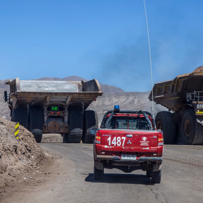 EE.UU. alerta por permisos que retrasan proyectos mineros y energéticos en Chile