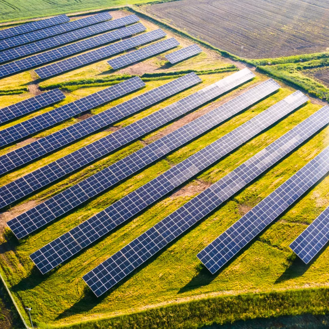 Chile dejó de aprovechar 6.000 GWh de energía renovable: el desafío de electrificar su economía