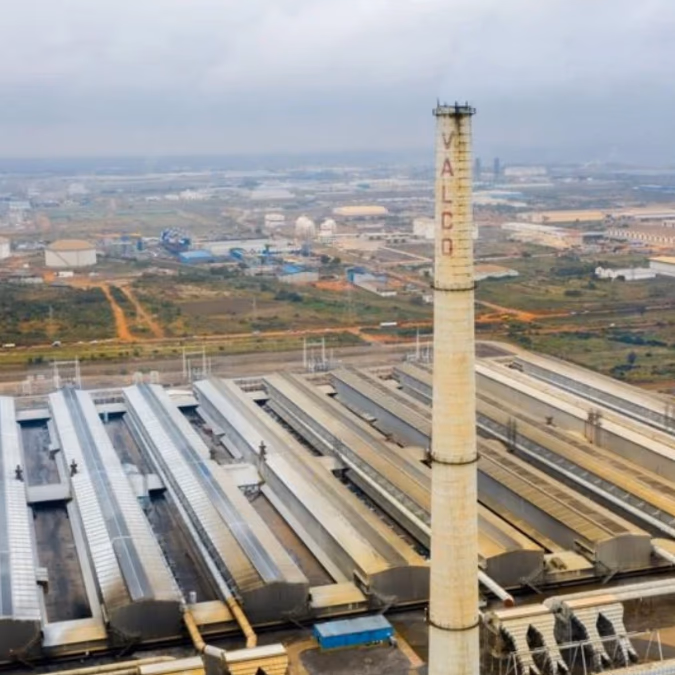 Rusal pacta controlar dos proyectos para explotar un enorme yacimiento de bauxita en Ghana