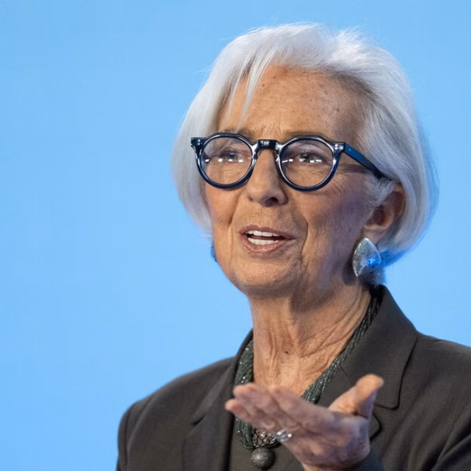 Lagarde adelanta su salida del BCE mientras Macron aún puede influir en el relevo