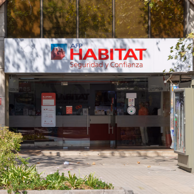 AFP Habitat habría planteado recalcular pensiones tras las pérdidas de los fondos D y E