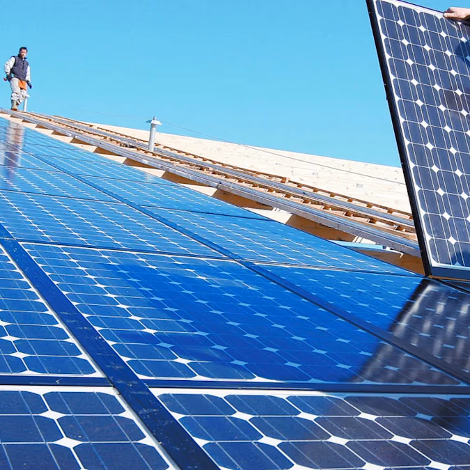 ¿Cómo puede Helia abastecer a Escondida cuando cae la generación solar?