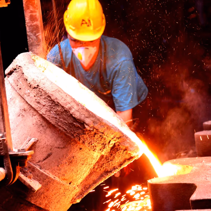 La plata cae bajo los US$50 y el estaño lidera las pérdidas entre los metales industriales