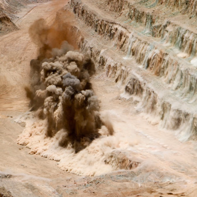 Cochilco proyecta cobre sobre US$6, pero Chile enfrenta una fuerte caída en su producción minera