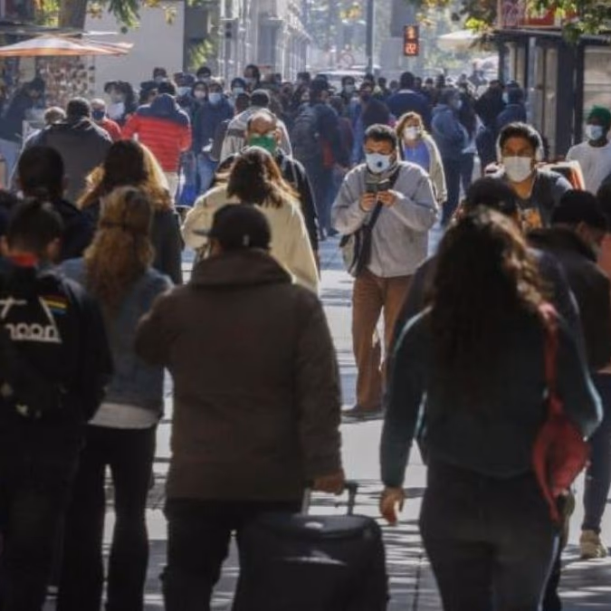 INE informa que desempleo en Chile llega al 8,4% y baja la informalidad laboral