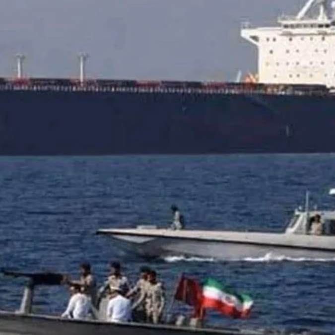 Irán cierra el estrecho de Ormuz en respuesta a ataques de EE.UU.