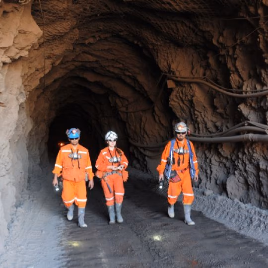 «Juntos jugamos local» Codelco Andina comienza contrataciones de mano de obra local