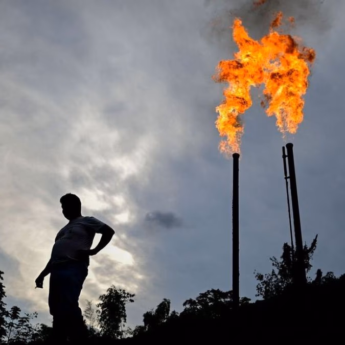 La industria petrolera se compromete a actuar sobre el metano y el gas de antorcha, declara el jefe de la COP28