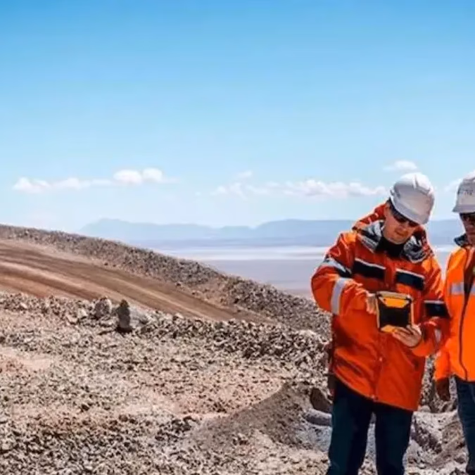 Lindero cierra 2025 bajo su guía, pero prepara un repunte operativo para 2026