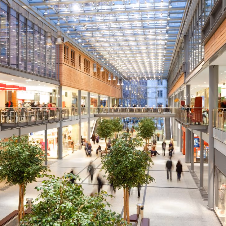 Malls y comercios abiertos este 21 de mayo en Chile: ¿Qué saber sobre el funcionamiento en feriado de las Glorias Navales 2025?