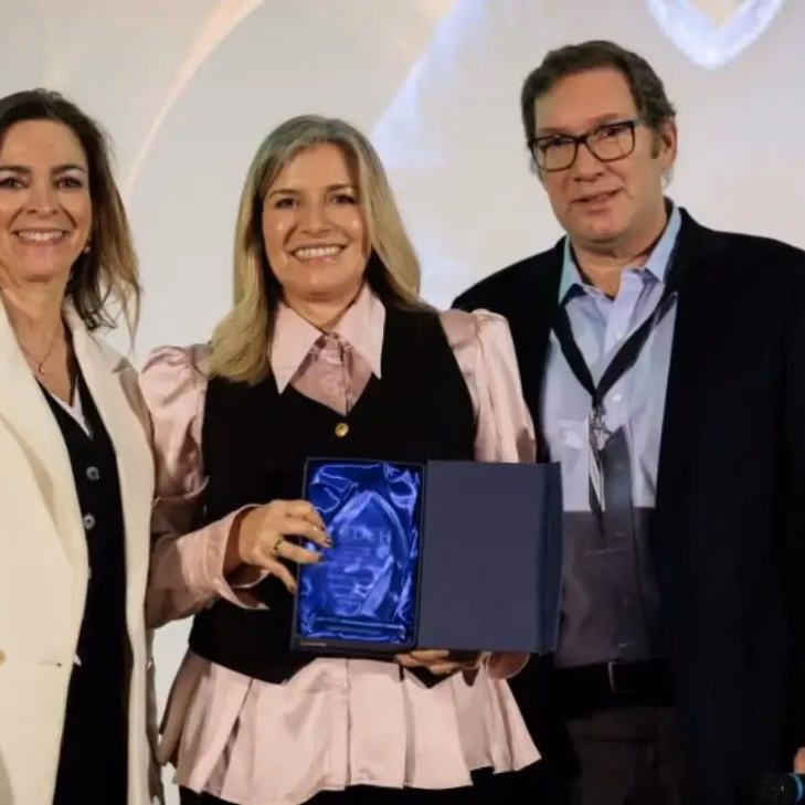 María Teresa González de Statkraft en Chile recibe premio excepción en liderazgo de personas