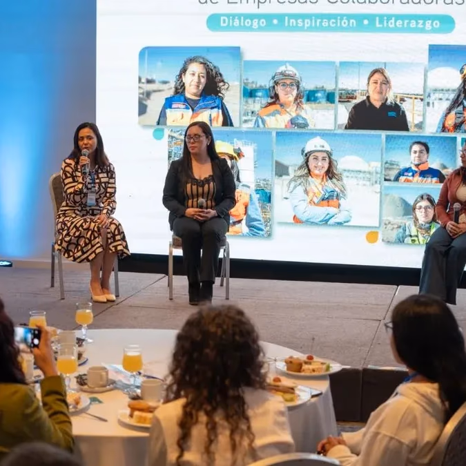 Más de 120 trabajadoras protagonizaron segundo Encuentro de Mujeres de Empresas Colaboradoras de Minera Centinela