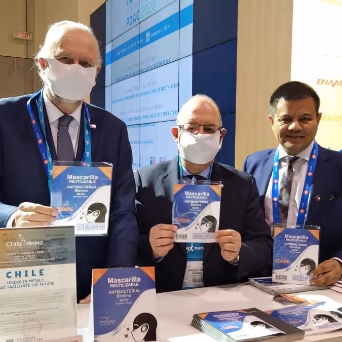Mascarilla de cobre: el atractivo emprendimiento exhibido por el ministro Prokurica en Canadá