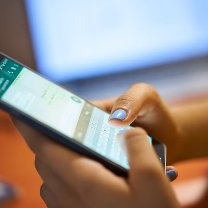 Meta AI en WhatsApp: Asistente virtual y debate sobre privacidad