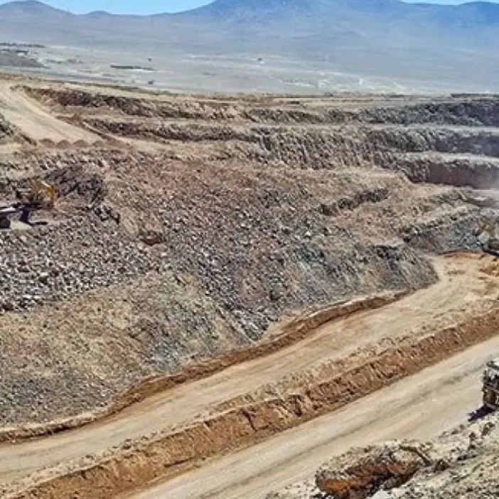 Mina Aguilucho: primera tronadura inicia operación que movilizará 99 millones de toneladas en el Distrito Taltal