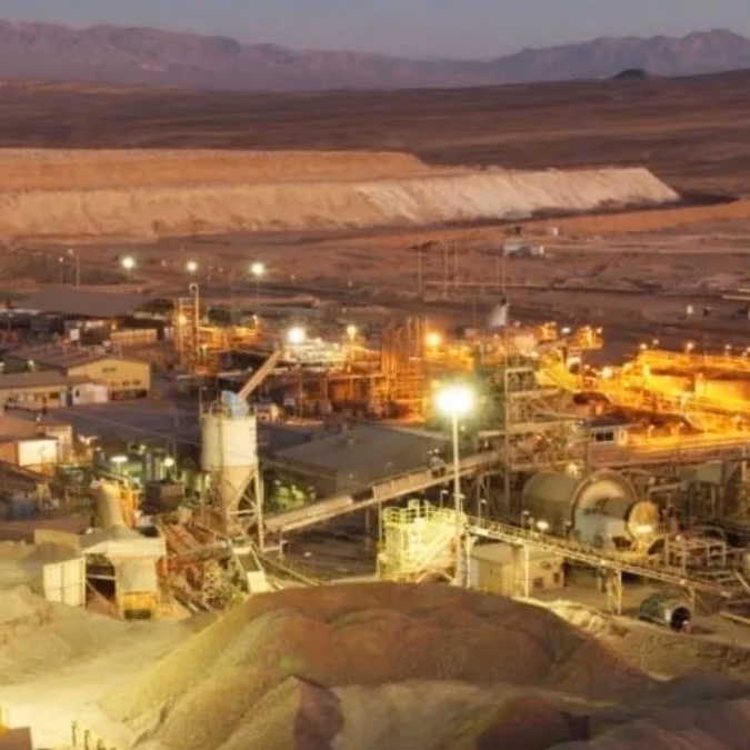 Minera Meridian El Peñón abre postulaciones para cargos en Antofagasta