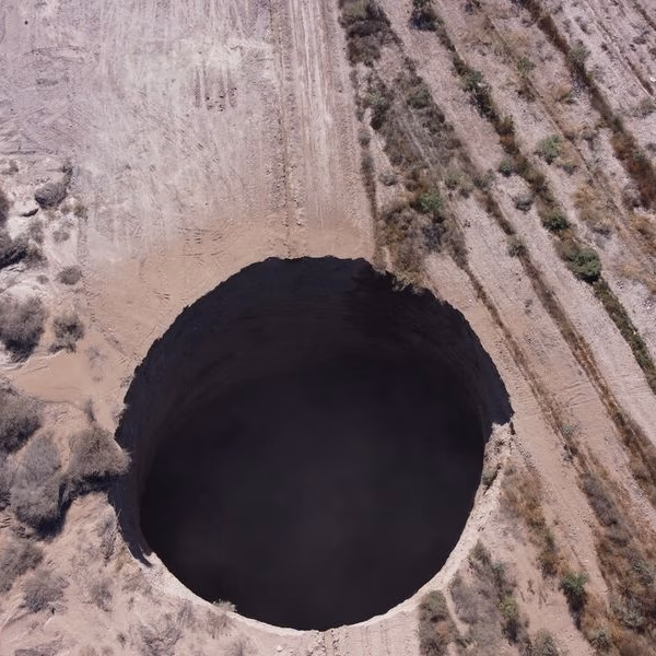 Minera Ojos del Salado anuncia plan de trabajo para abordar principales efectos del socavón en Atacama