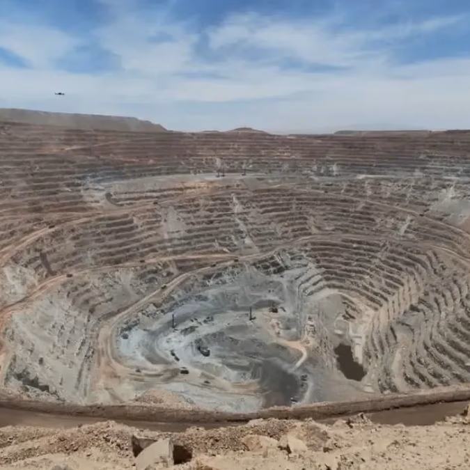 Minería brownfield: 366 expansiones y reaperturas aceleran la oferta, pero multiplican riesgos