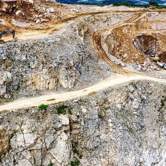 Minería en Groenlandia: con 81% de hielo y 57.000 habitantes, qué tan explotables son sus minerales