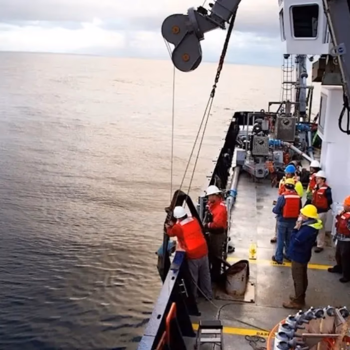 Minería submarina en pausa: el vacío legal que frena la explotación del lecho marino