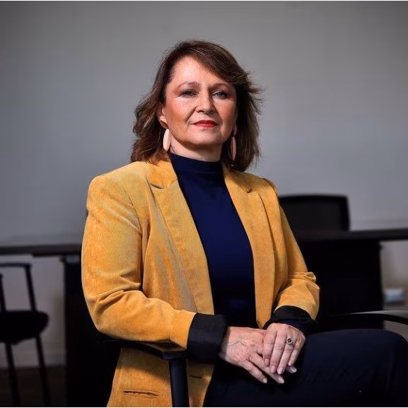 Ministra de minería afirma que el desarrollo del litio será con privados: “No lo podemos hacer solos”